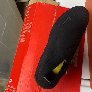 Gym shoes